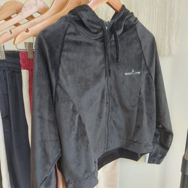 Buzo deportivo negro (Small) - Imagen 2