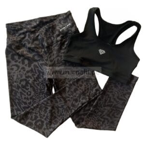 Conjunto animal print humo (talla L)